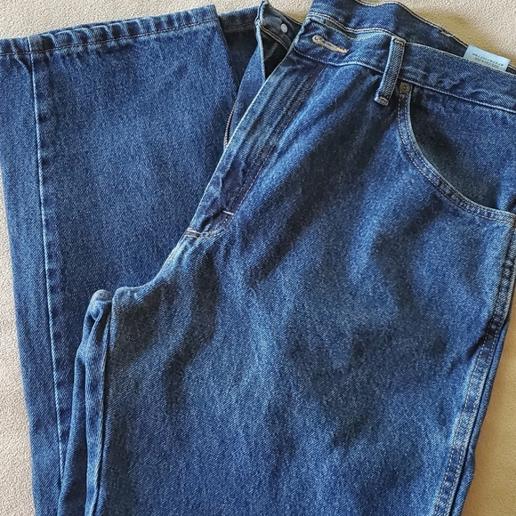 Wrangler Jeans. 38x32 - Picture 4 of 4